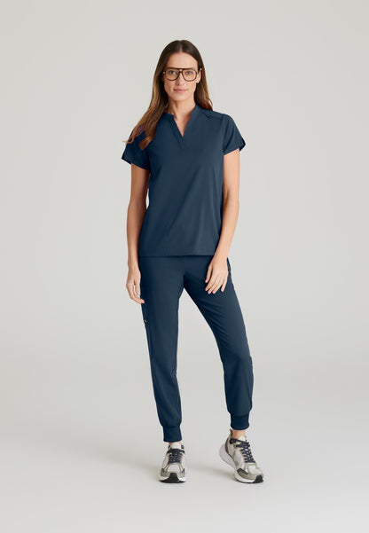 GRST230 Women's Avery 2-Pocket Top Steel w/ University Orthopedics Logo